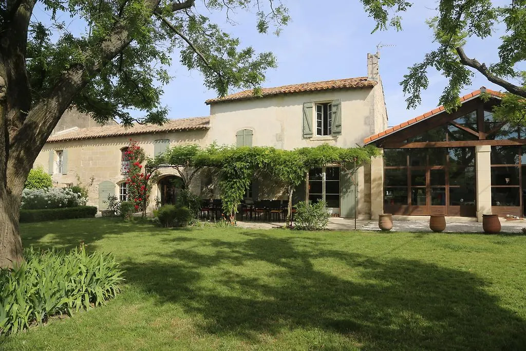 Le Mas De Lilou Bed & Breakfast Tarascon